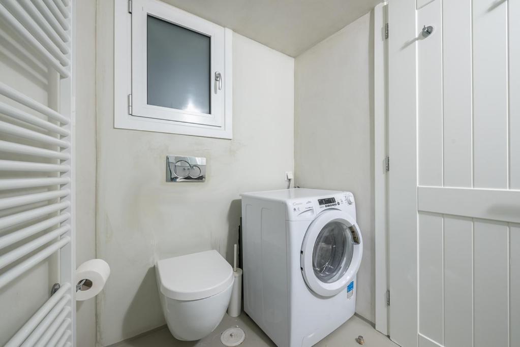 Pame Rentals - 2Bd & 2Ba Home, 4 Min To Acropolis Athens Exterior photo