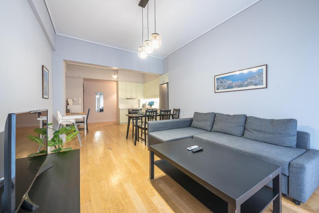 Pame Rentals - 2Bd & 2Ba Home, 4 Min To Acropolis Athens Exterior photo