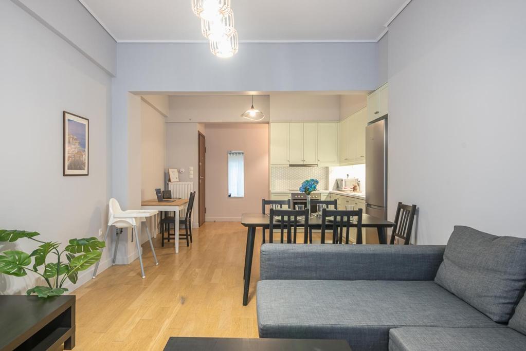 Pame Rentals - 2Bd & 2Ba Home, 4 Min To Acropolis Athens Exterior photo