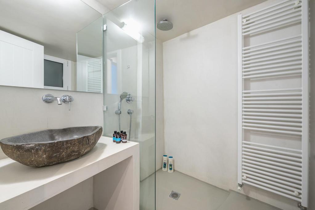 Pame Rentals - 2Bd & 2Ba Home, 4 Min To Acropolis Athens Exterior photo